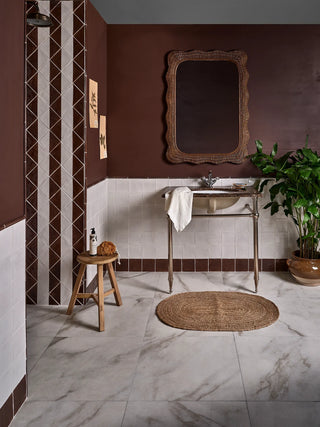 Porcelain floor titles and decorative wall tiles in a modern bathroom