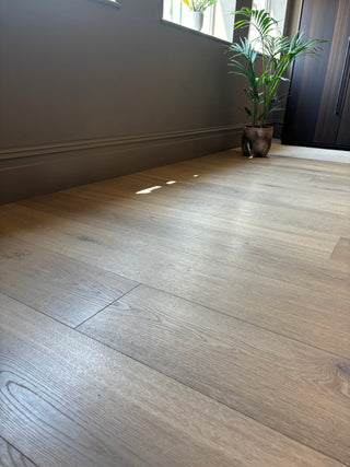 BON4523 European Engineered Oak