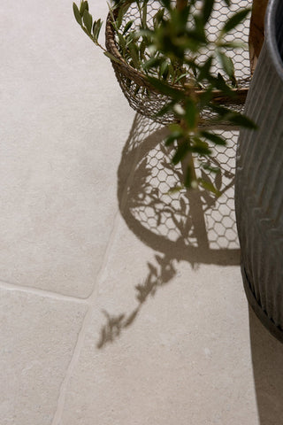Wychwood Claire Paving