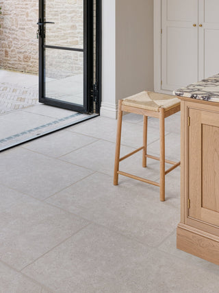 Wychwood Claire Porcelain